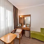Four Sides Taksim Lion Hotel&spa 4*